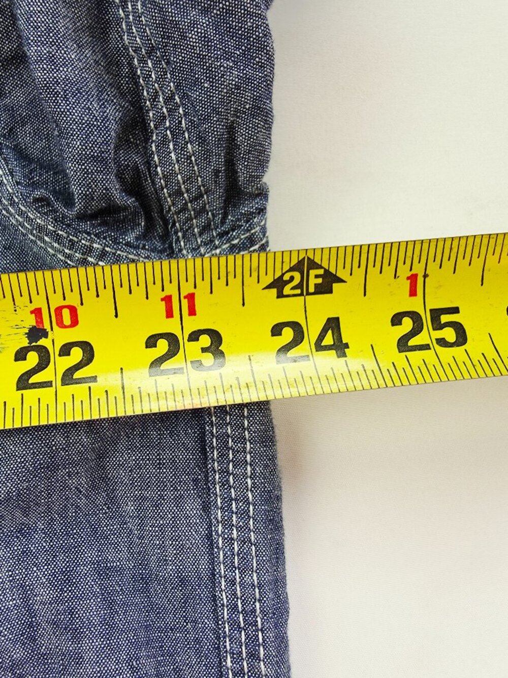 Uniqlo Size Large Mens Blue Denim Long Sleeve Two Pocket Cotton Shirt - Picture 2 of 9